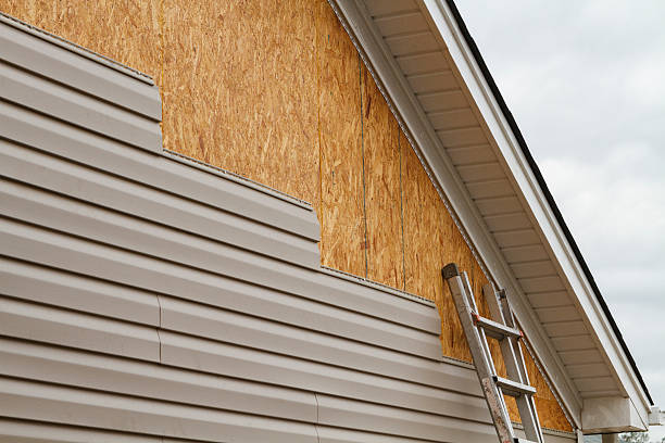 24/7 Emergency Vinyl Siding experts in Medway, OH